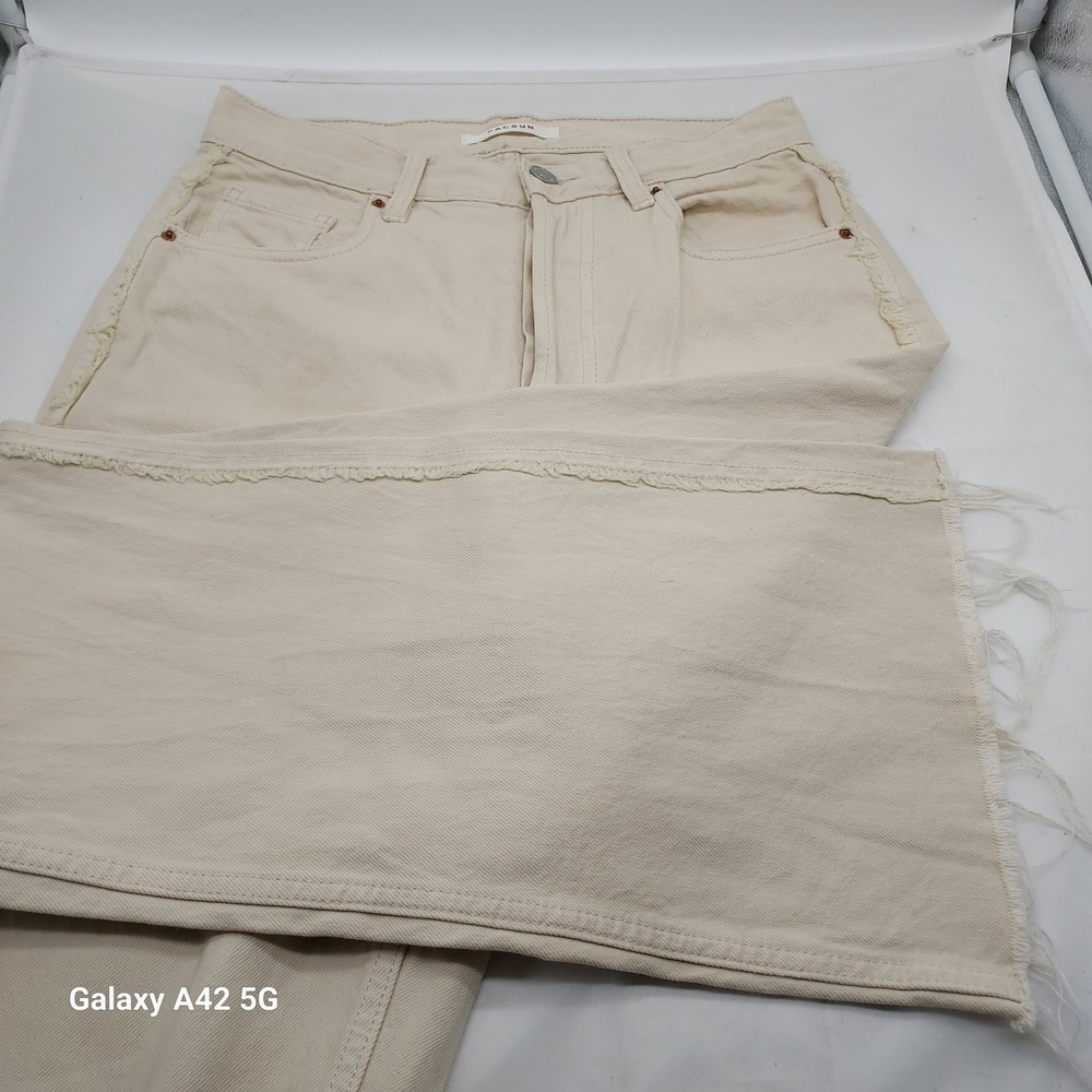 PacSun High Rise Bootcut Jeans Cream Off White Raw Hem Frayed Side Seam 26